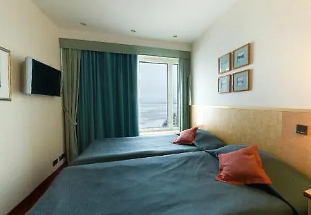 Club Tampereen Kehraeaemoe Hotelli 4*