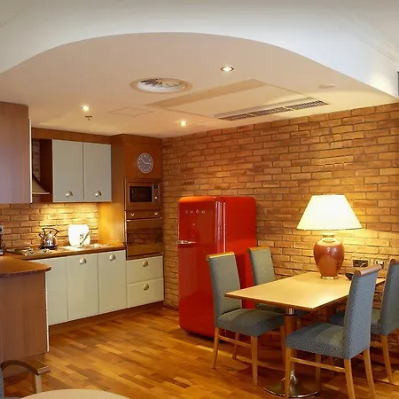 Club Tampereen Kehraeaemoe Hotelli 4*